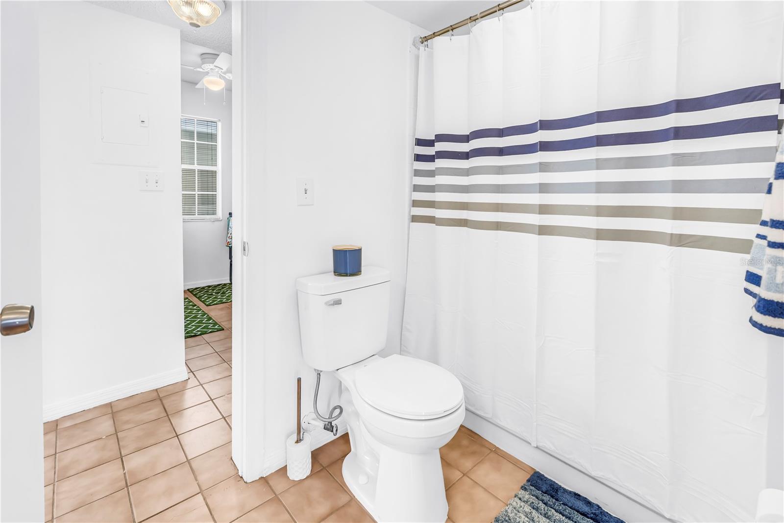 Image 20 of 32 For 6939 Stones Throw Circle N 6206