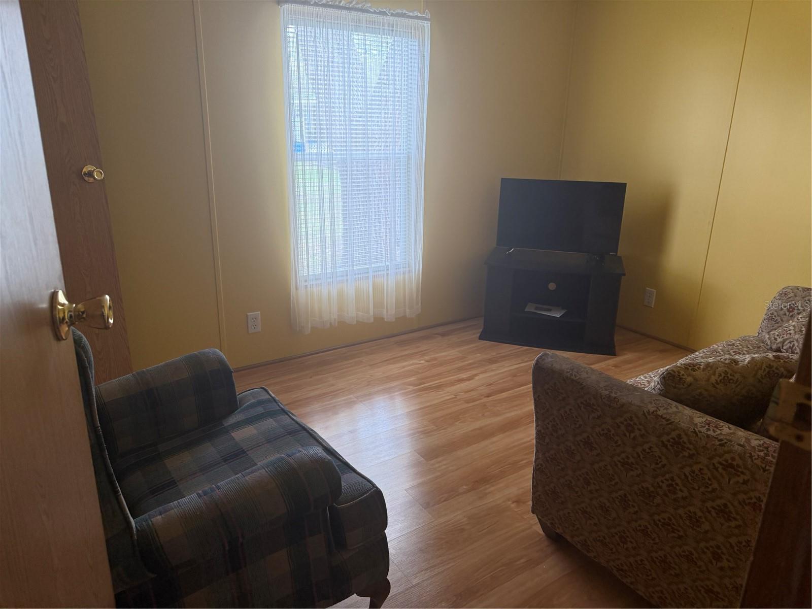 Image 10 of 27 For 8044 Western Circle Drive