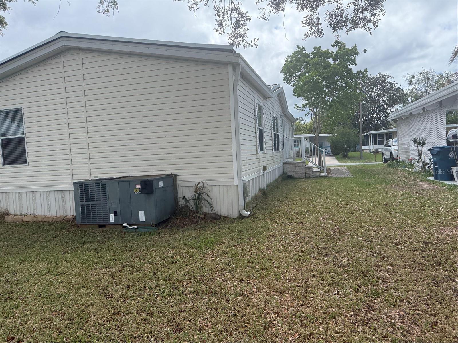 Image 19 of 27 For 8044 Western Circle Drive