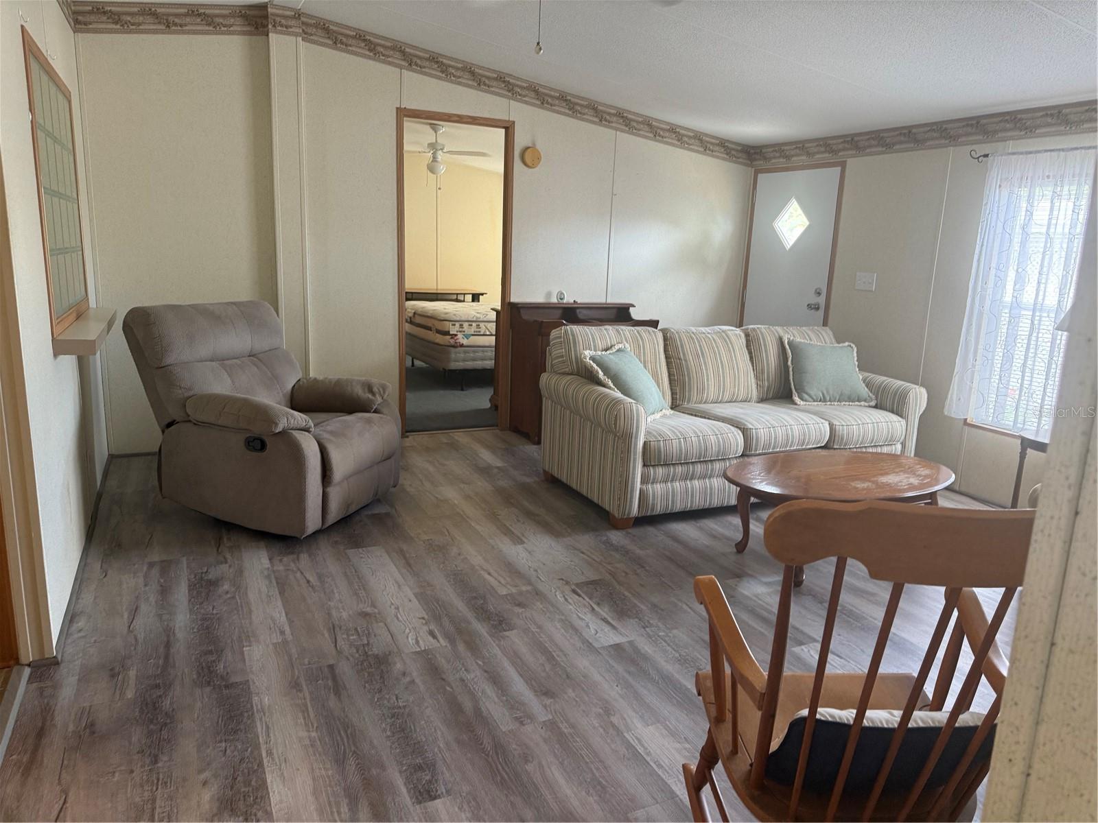 Image 5 of 27 For 8044 Western Circle Drive