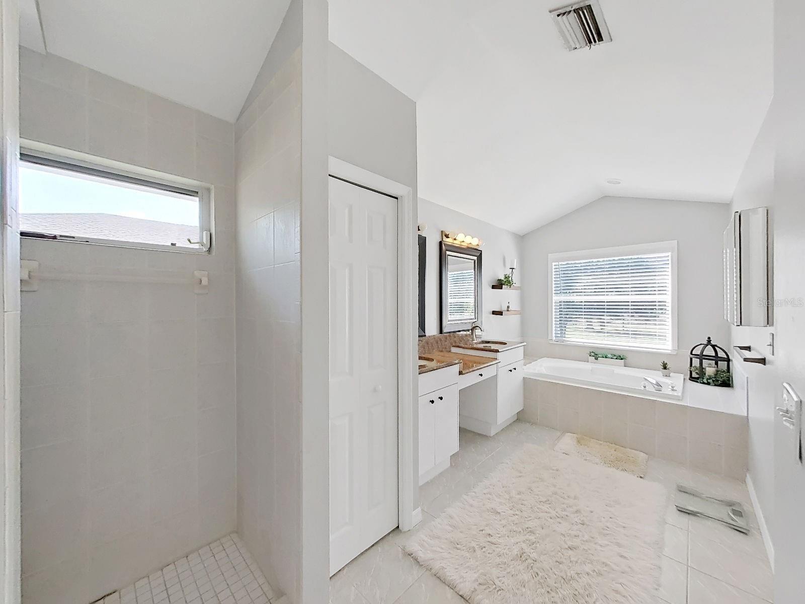 Image 23 of 49 For 1083 Misty Hollow Lane