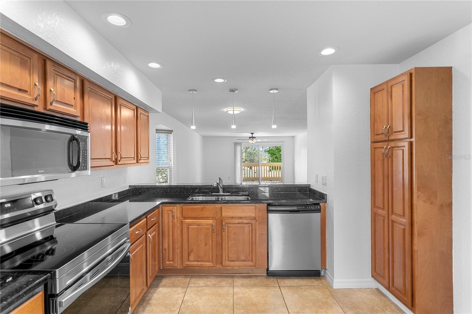 Image 10 of 28 For 10399 Paradise Boulevard 106b