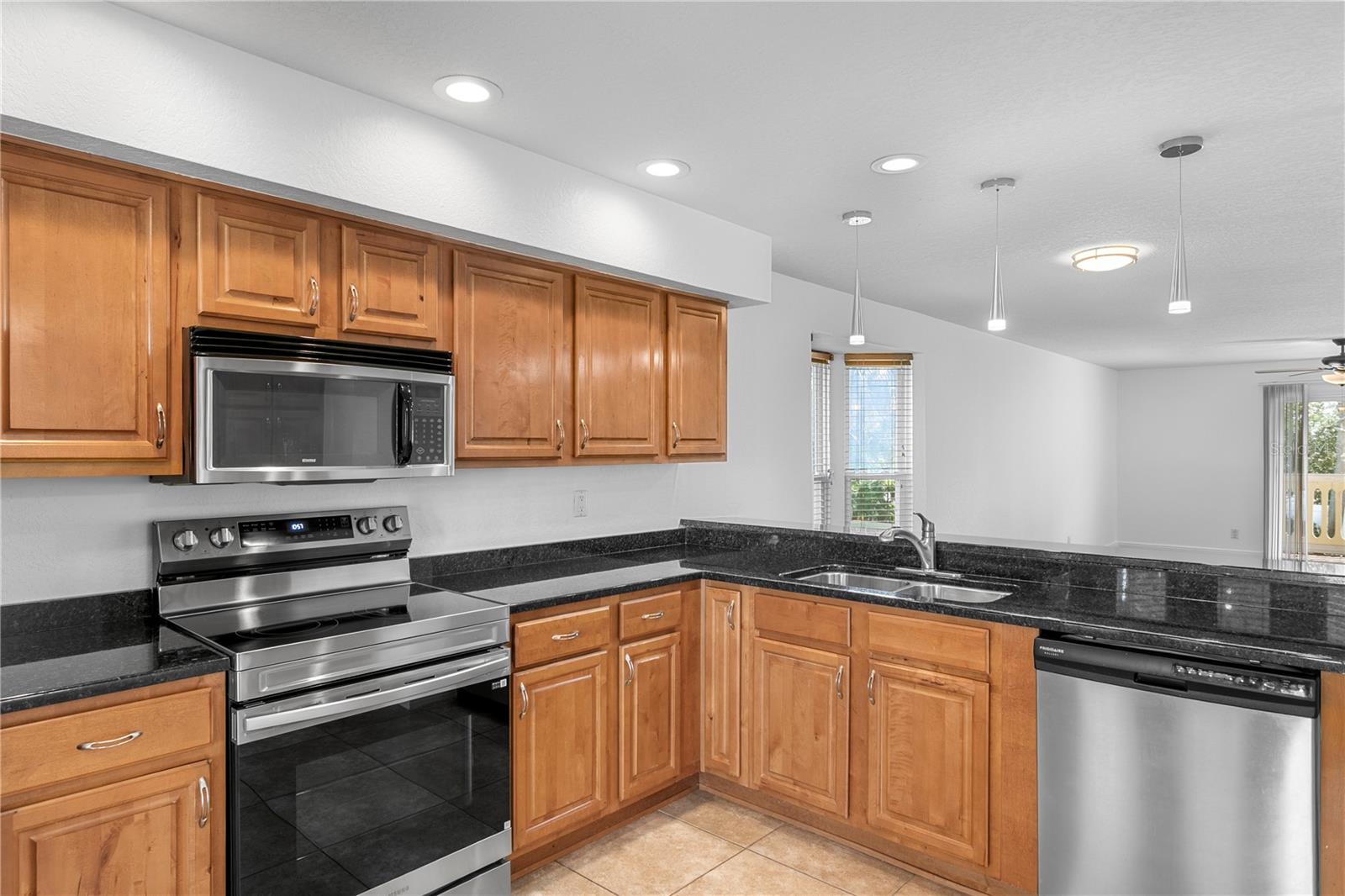 Image 11 of 28 For 10399 Paradise Boulevard 106b