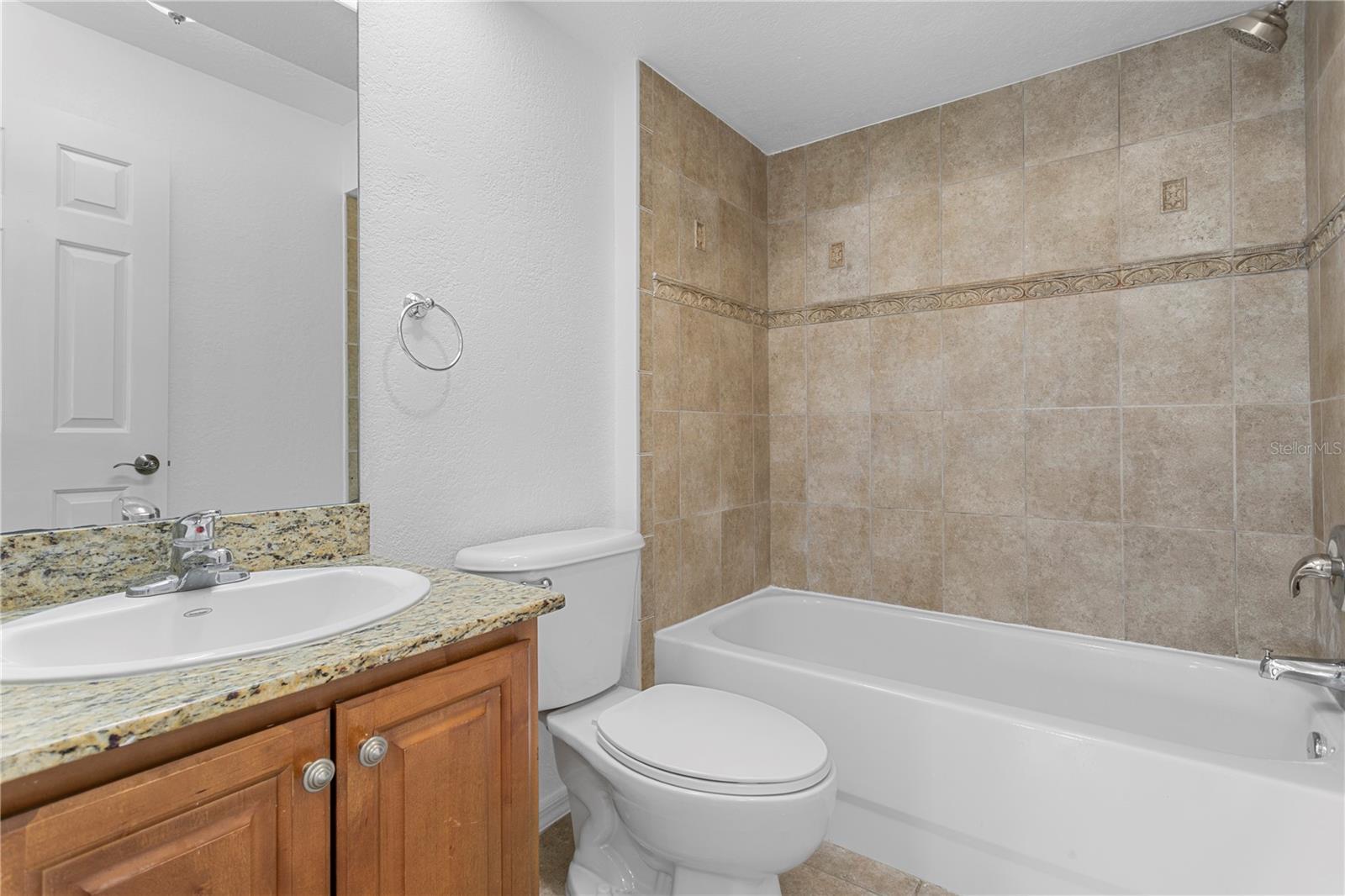 Image 20 of 28 For 10399 Paradise Boulevard 106b