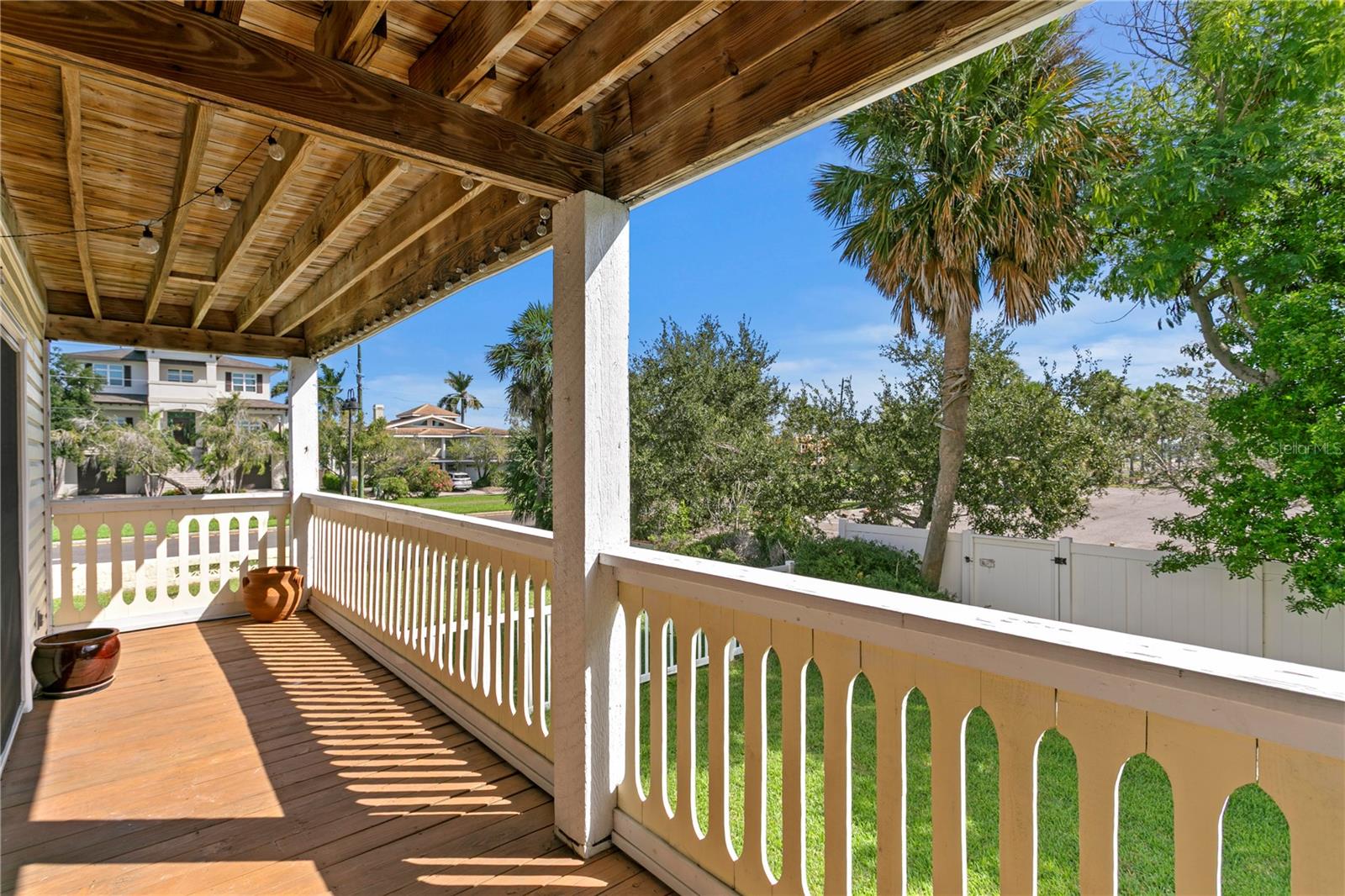 Image 23 of 28 For 10399 Paradise Boulevard 106b