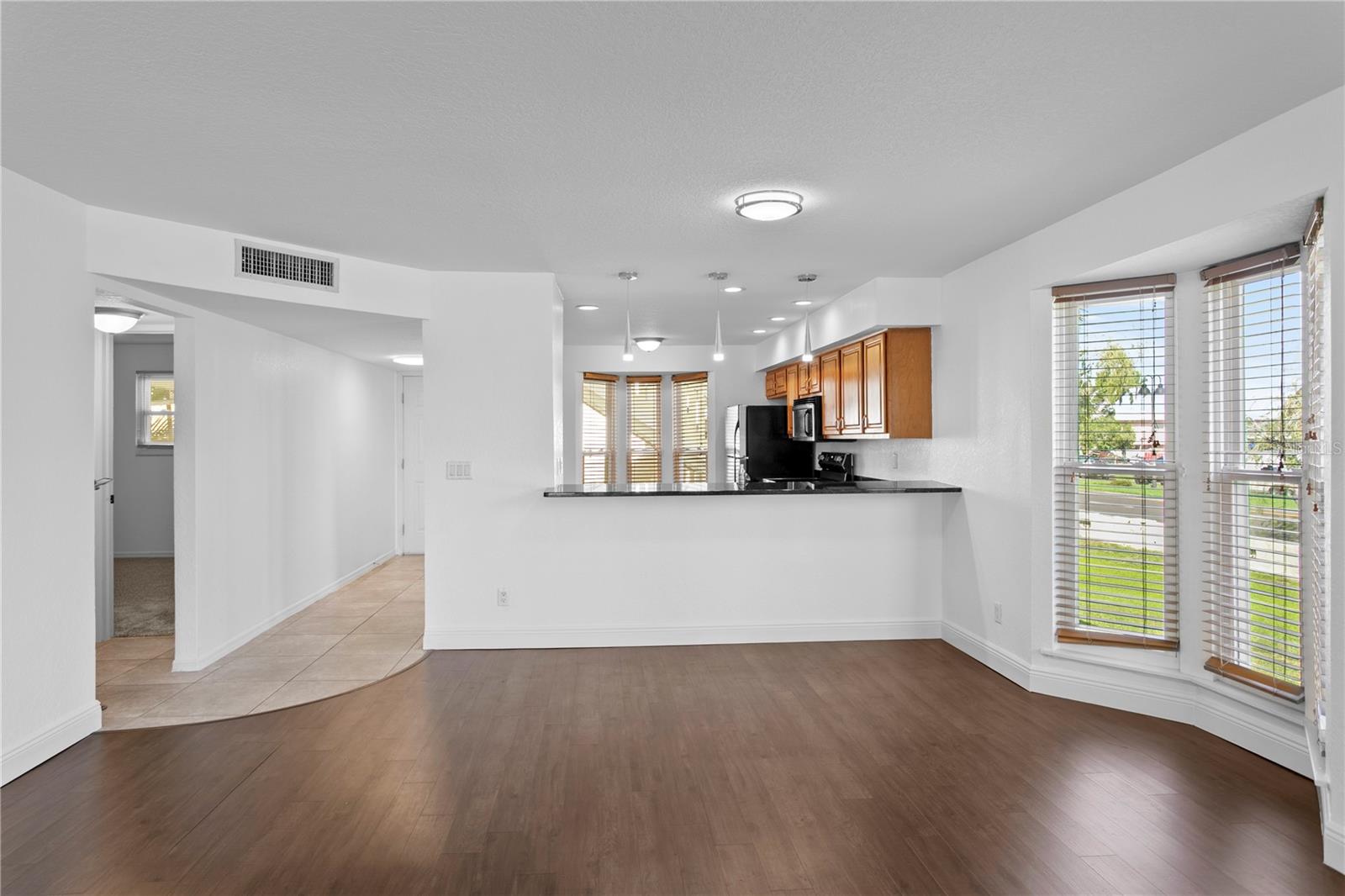 Image 8 of 28 For 10399 Paradise Boulevard 106b