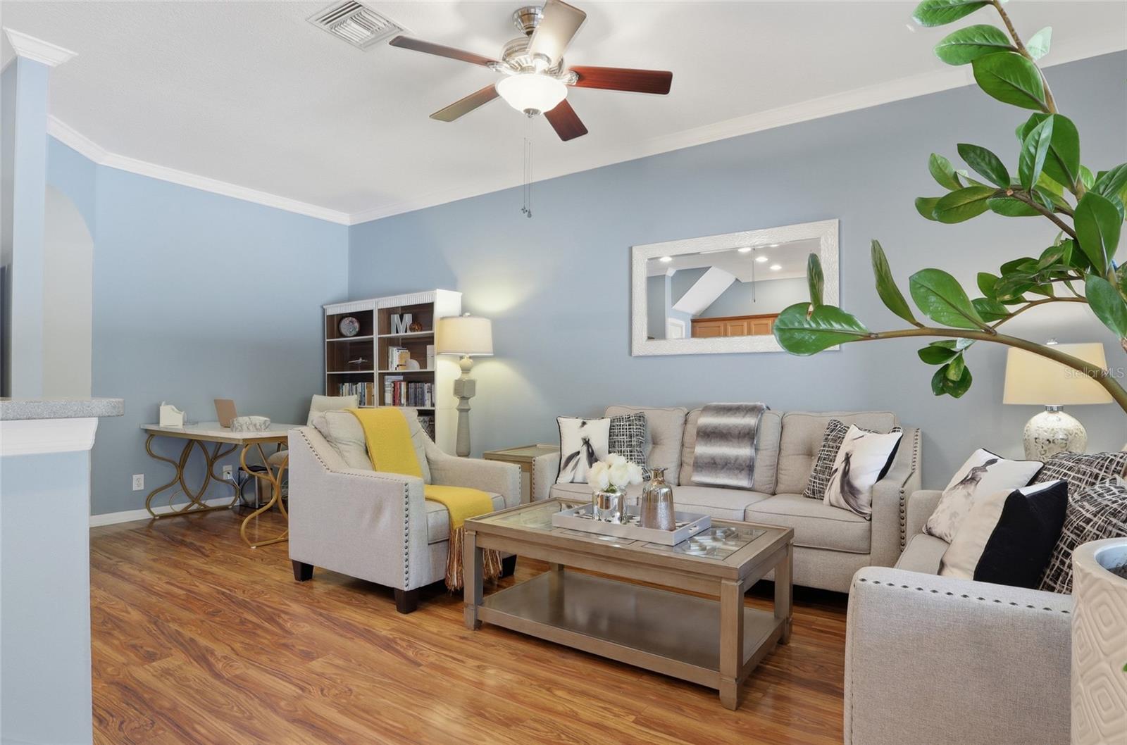 Image 11 of 42 For 542 Black Lion Drive Ne