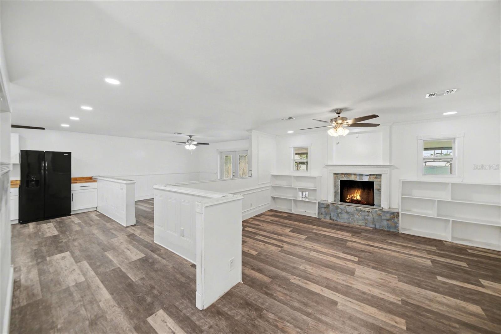 Image 11 of 31 For 10938 Salt Tree Drive