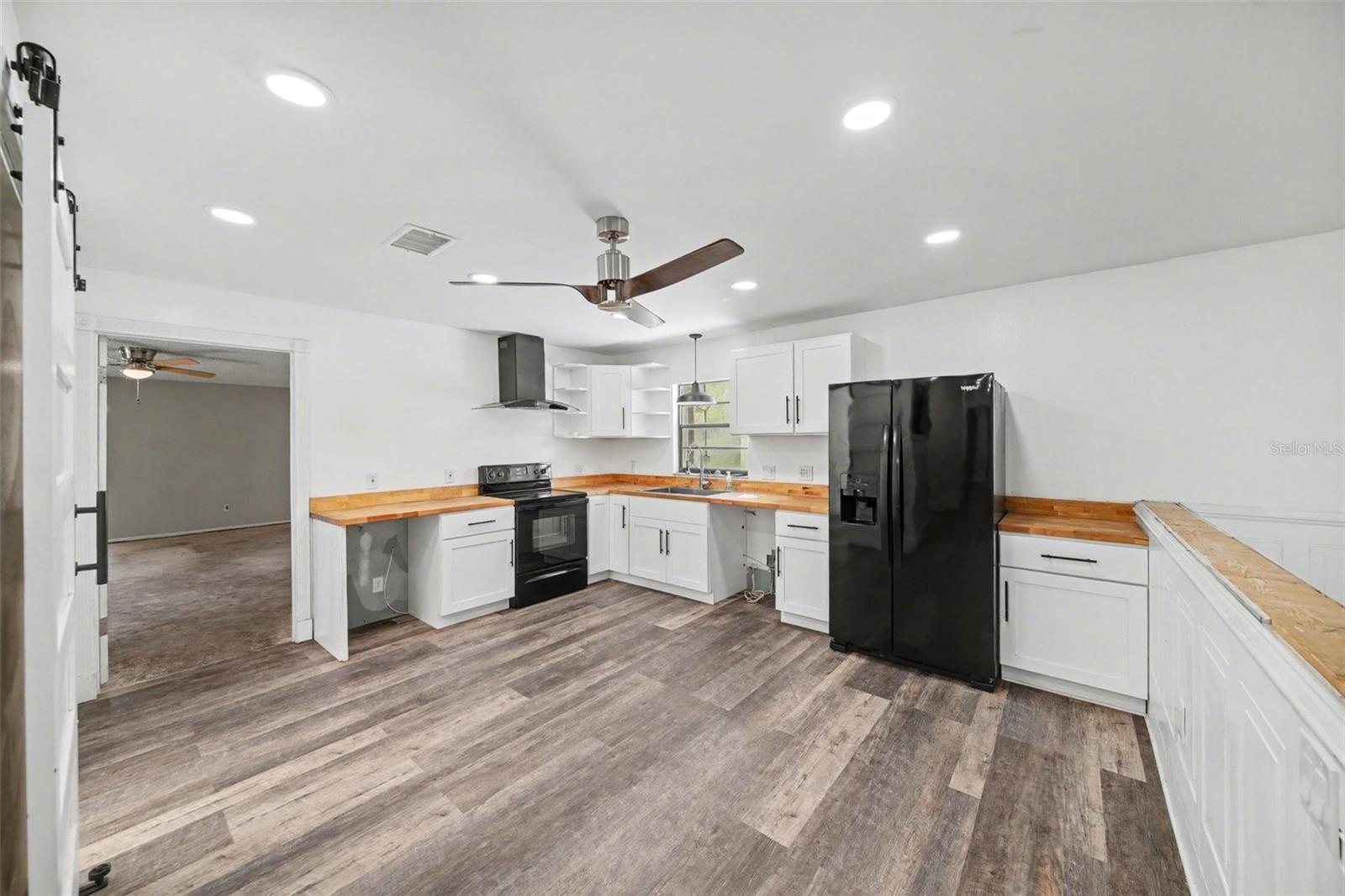 Image 12 of 31 For 10938 Salt Tree Drive