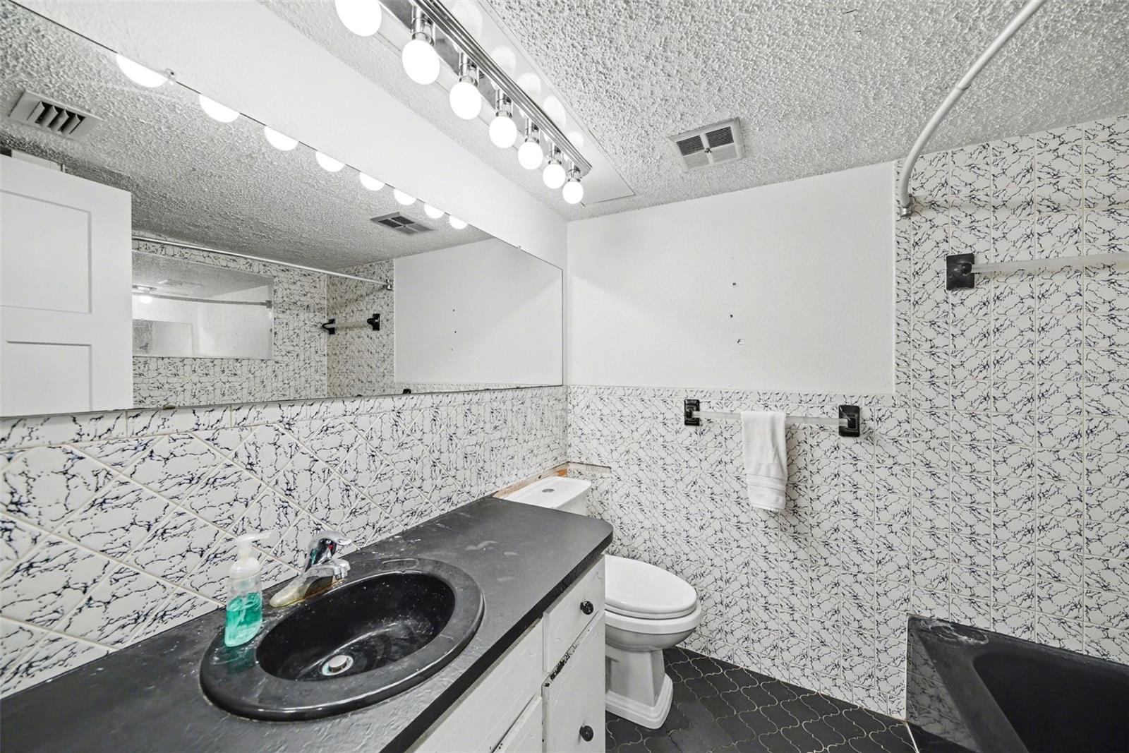 Image 26 of 31 For 10938 Salt Tree Drive