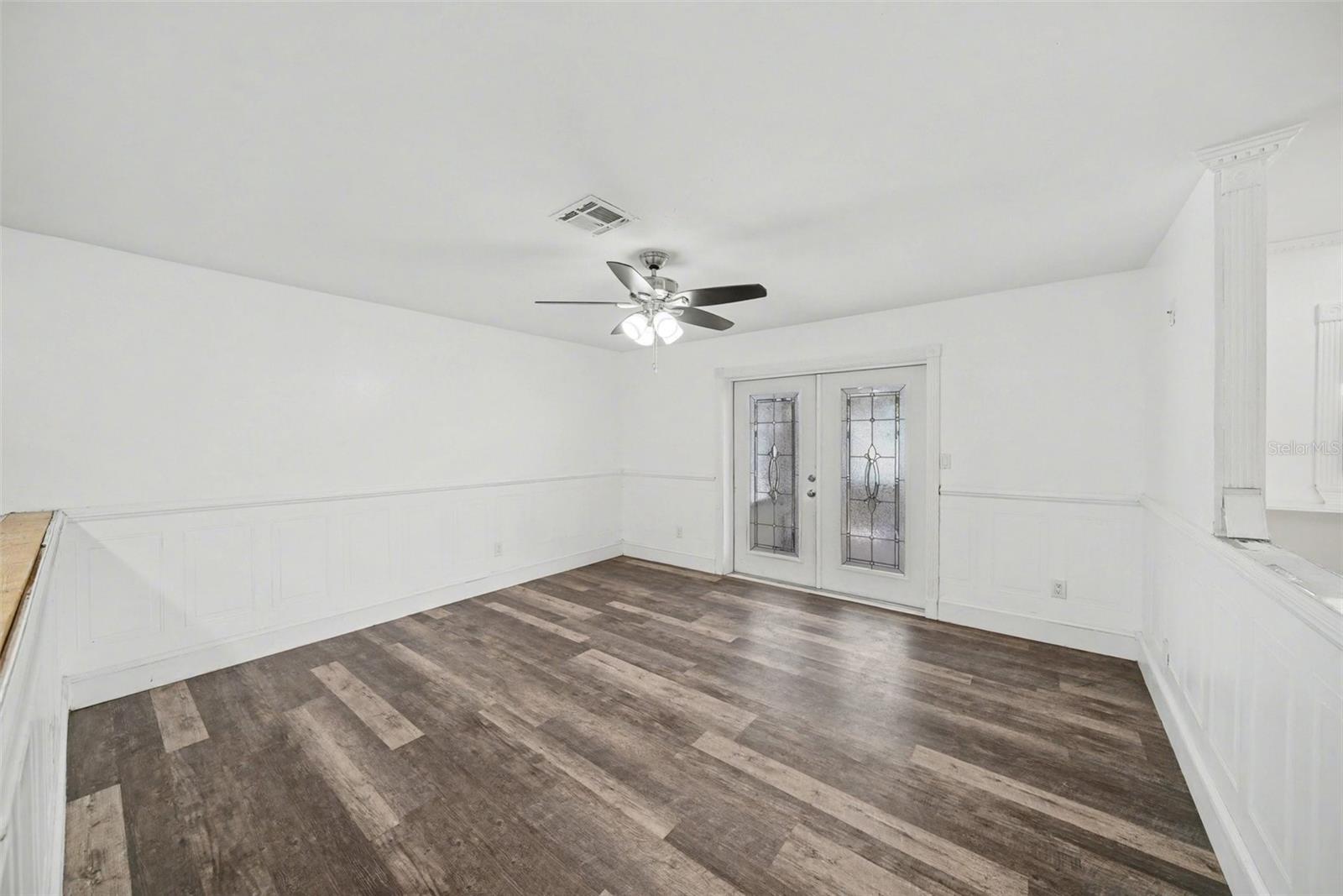 Image 9 of 31 For 10938 Salt Tree Drive