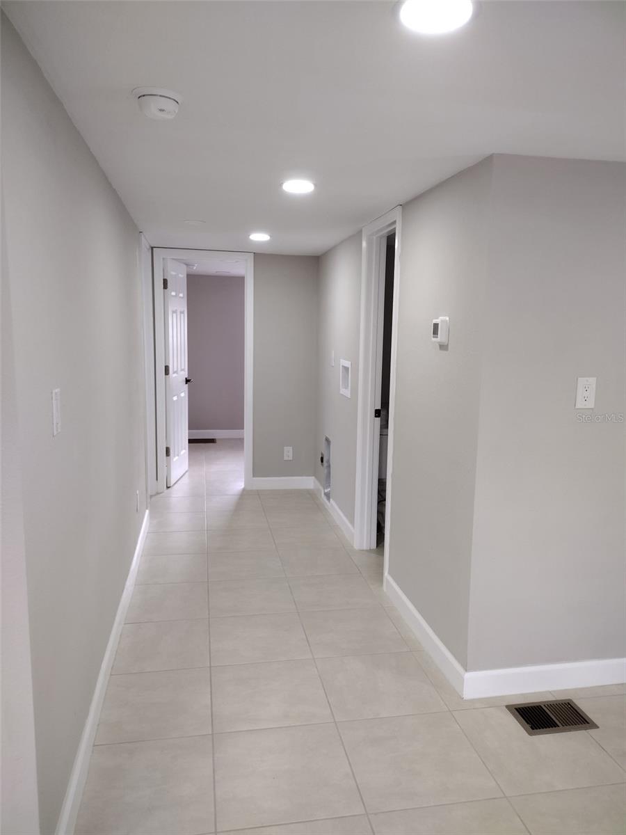 Listing photo id 10 for 9026 Bourbon Street