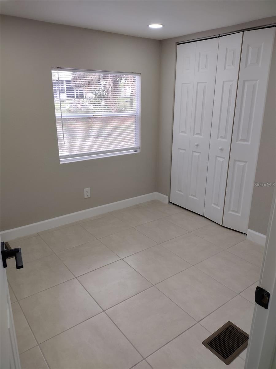 Listing photo id 15 for 9026 Bourbon Street