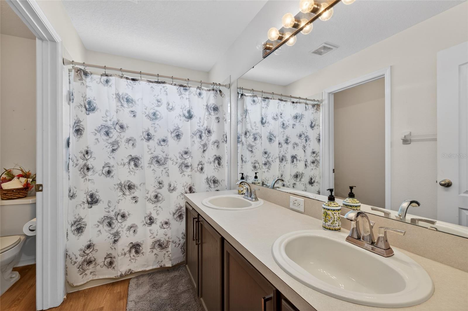 Image 22 of 35 For 1705 Billie Lynn Point