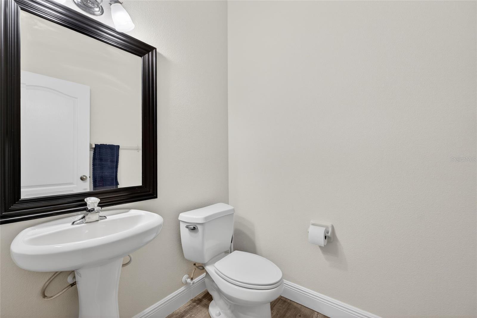 Image 25 of 35 For 1705 Billie Lynn Point