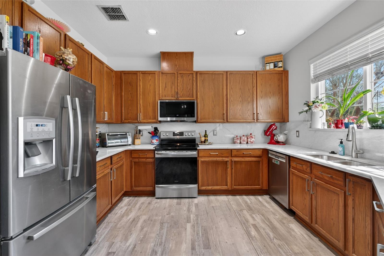 Image 9 of 35 For 1705 Billie Lynn Point