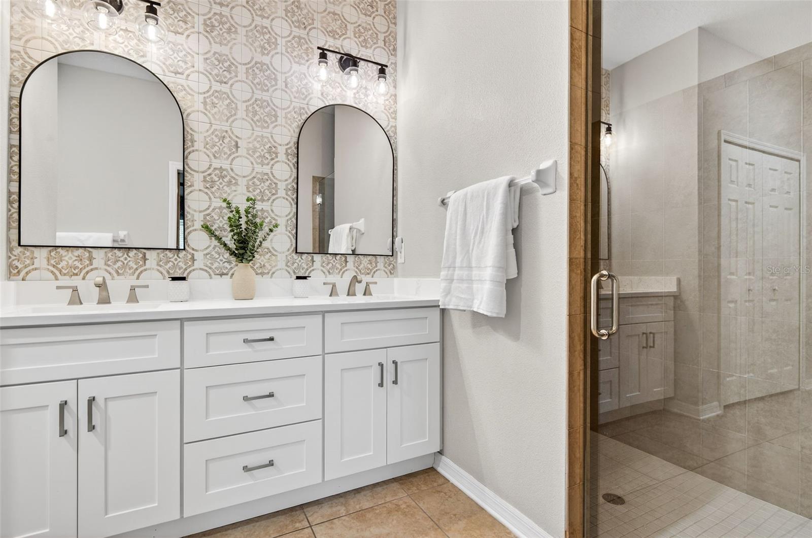 Image 20 of 47 For 8060 Roma Dune Drive