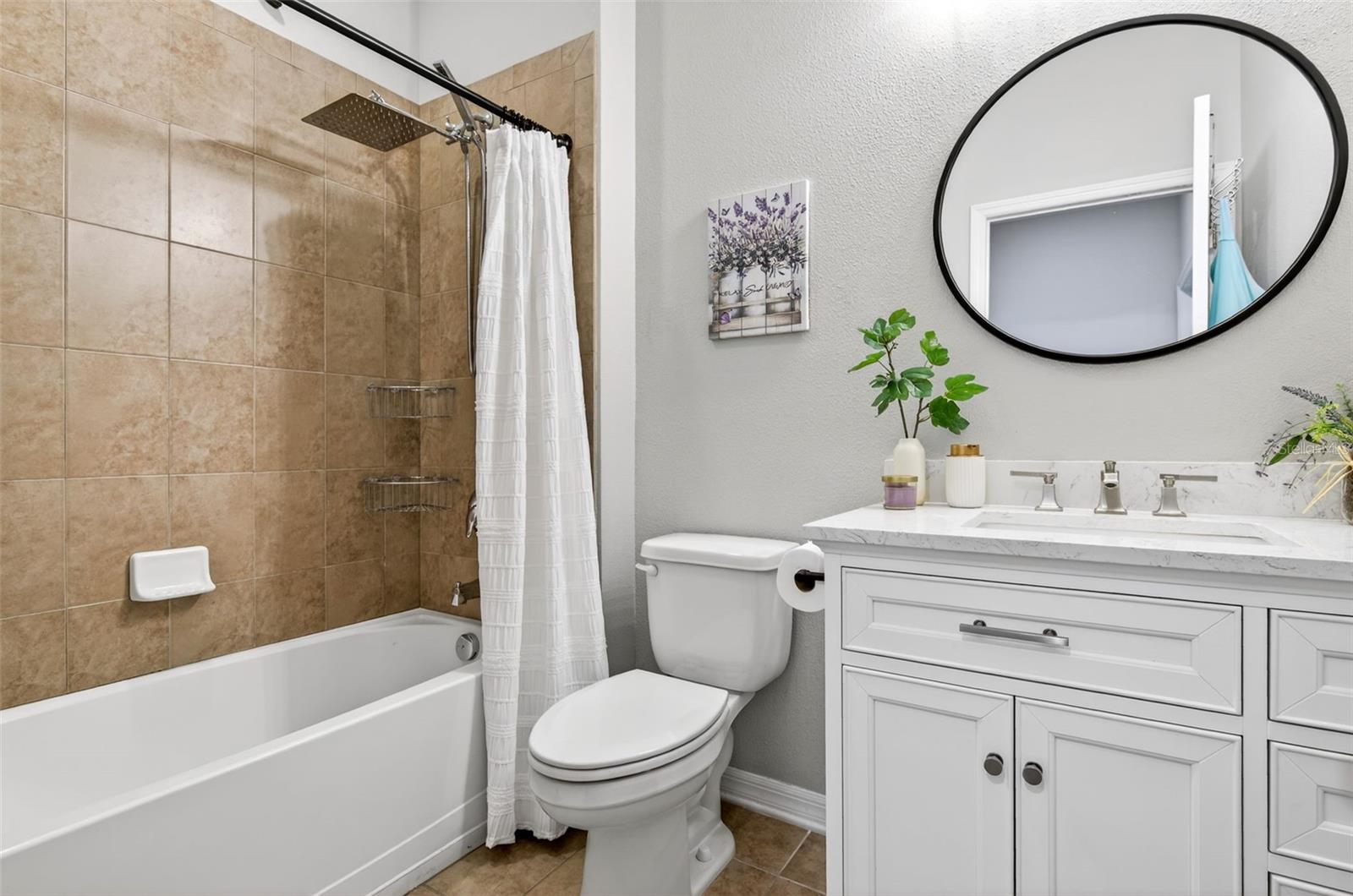 Image 24 of 47 For 8060 Roma Dune Drive