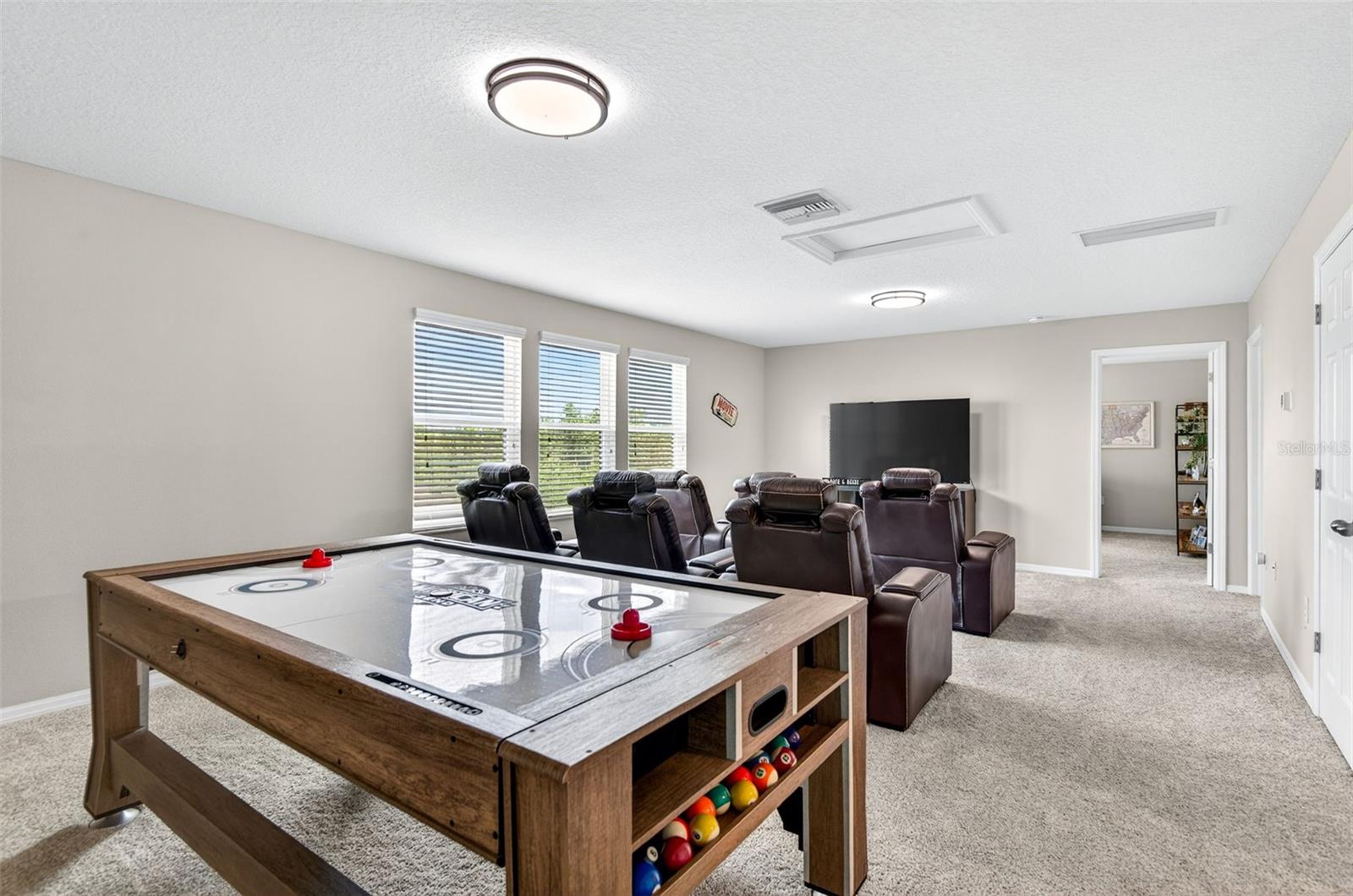 Image 29 of 47 For 8060 Roma Dune Drive