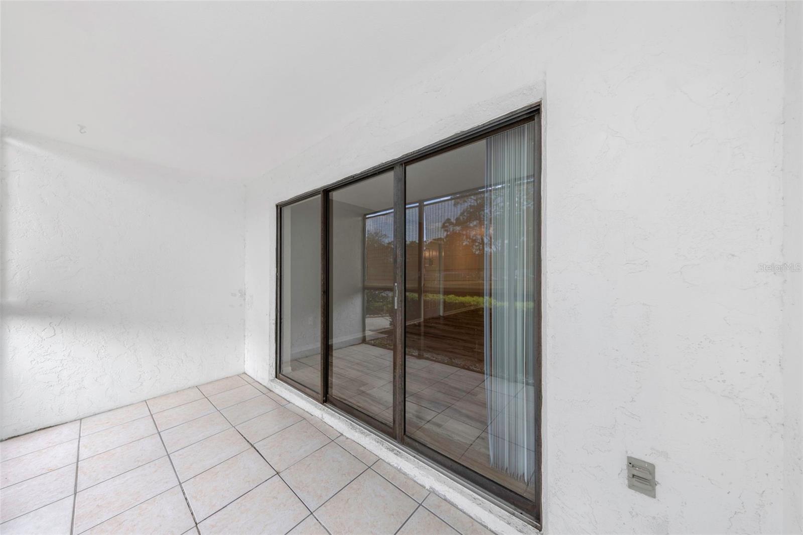 Image 28 of 50 For 1308 Pine Ridge Circle E H1