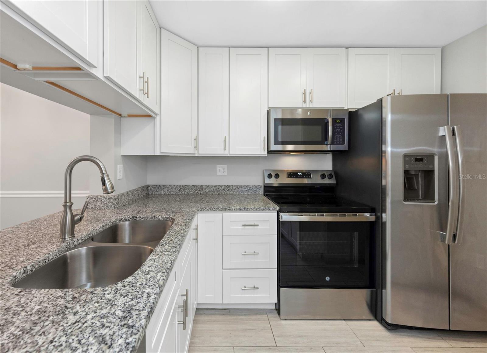 Image 6 of 50 For 1308 Pine Ridge Circle E H1