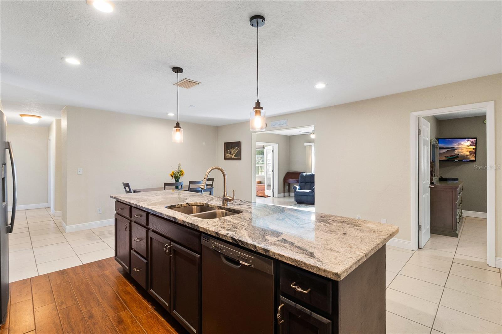 Image 13 of 43 For 7001 18th Street N