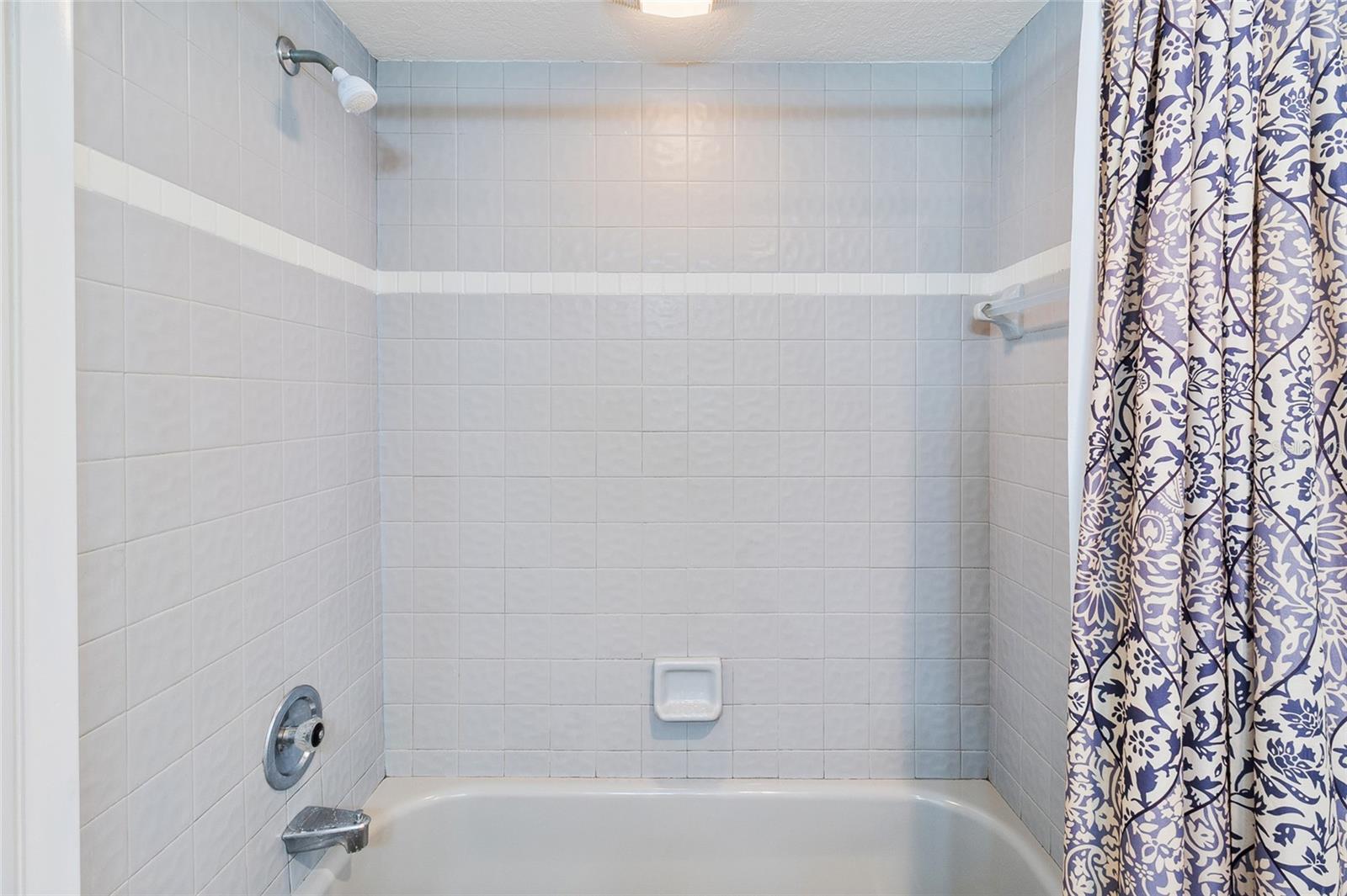 Image 28 of 43 For 7001 18th Street N