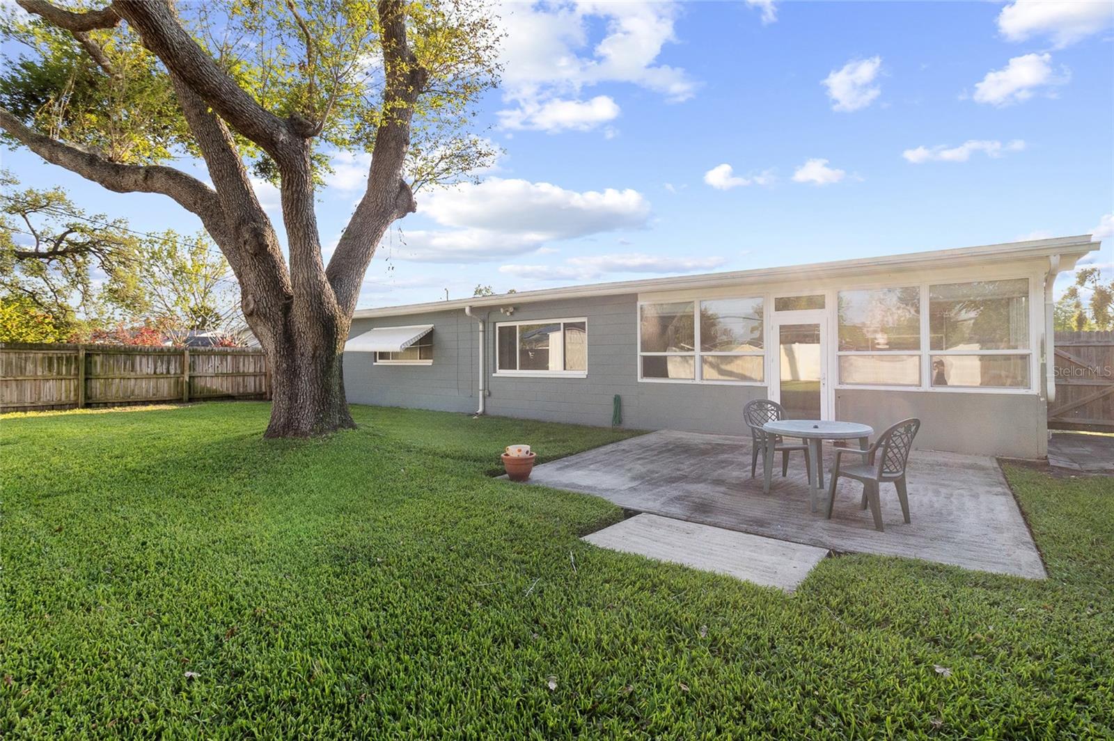 Image 35 of 43 For 7001 18th Street N