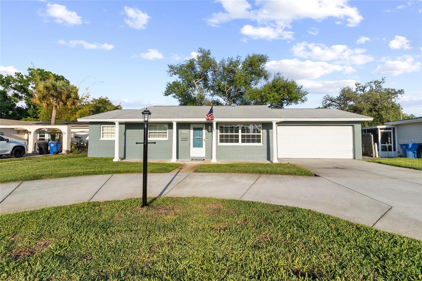 Image 5 of 43 For 7001 18th Street N