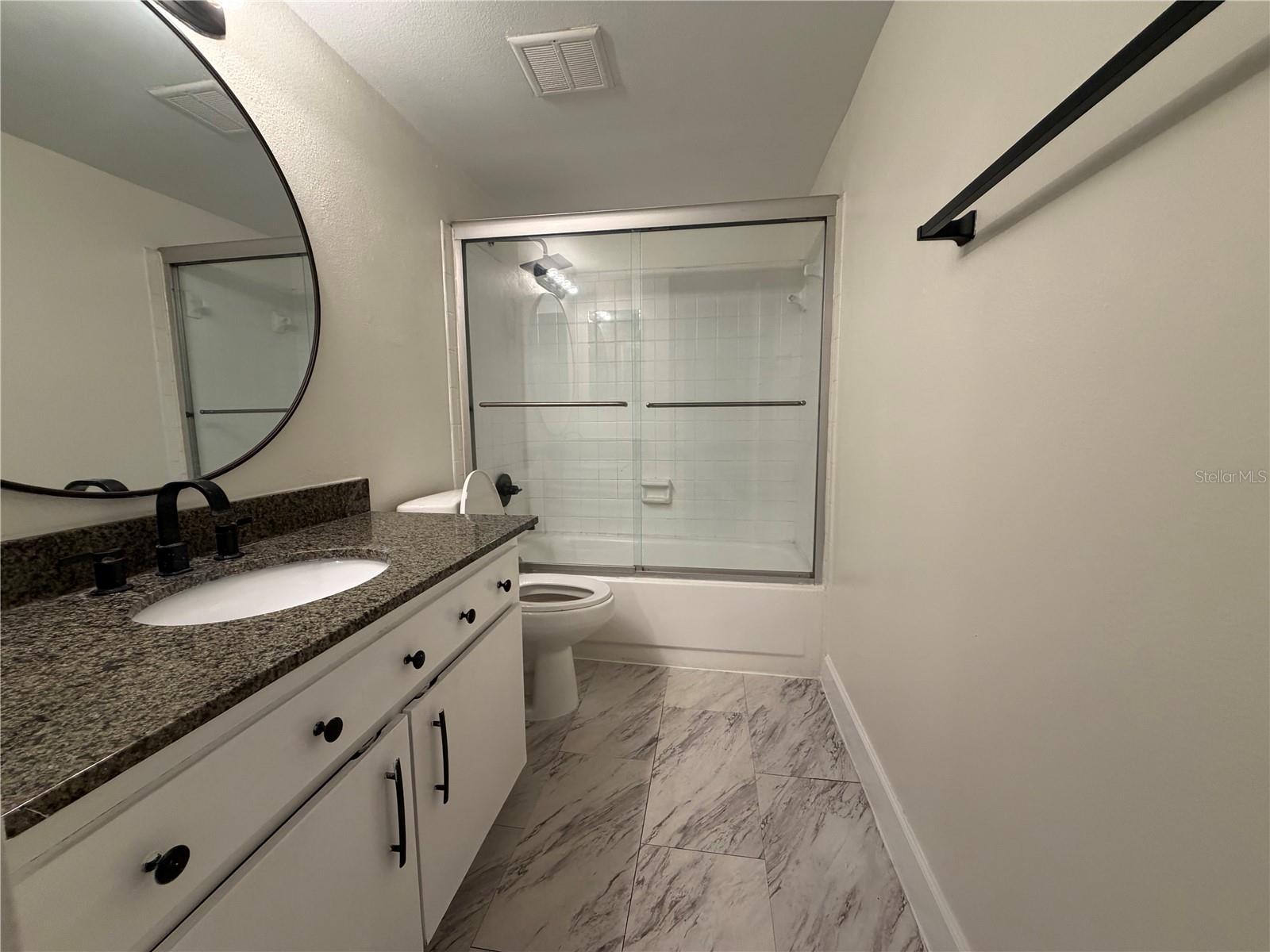 Image 11 of 14 For 4831 Mcelroy Avenue F104