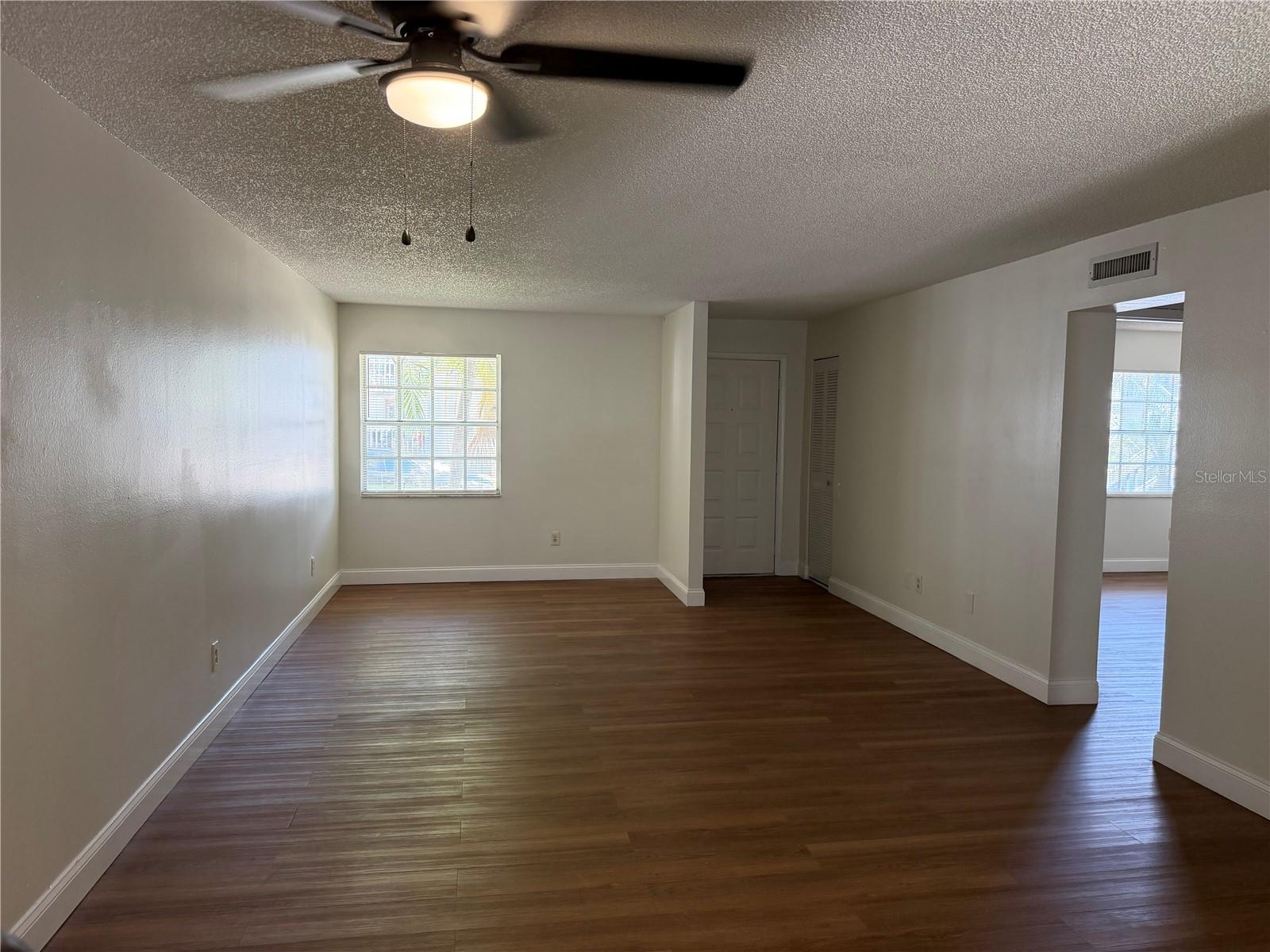 Image 4 of 14 For 4831 Mcelroy Avenue F104