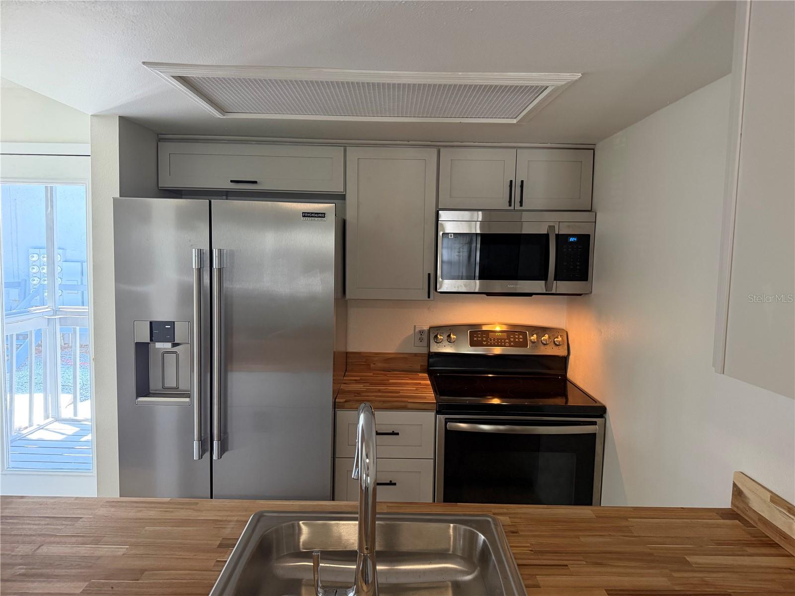 Image 6 of 14 For 4831 Mcelroy Avenue F104