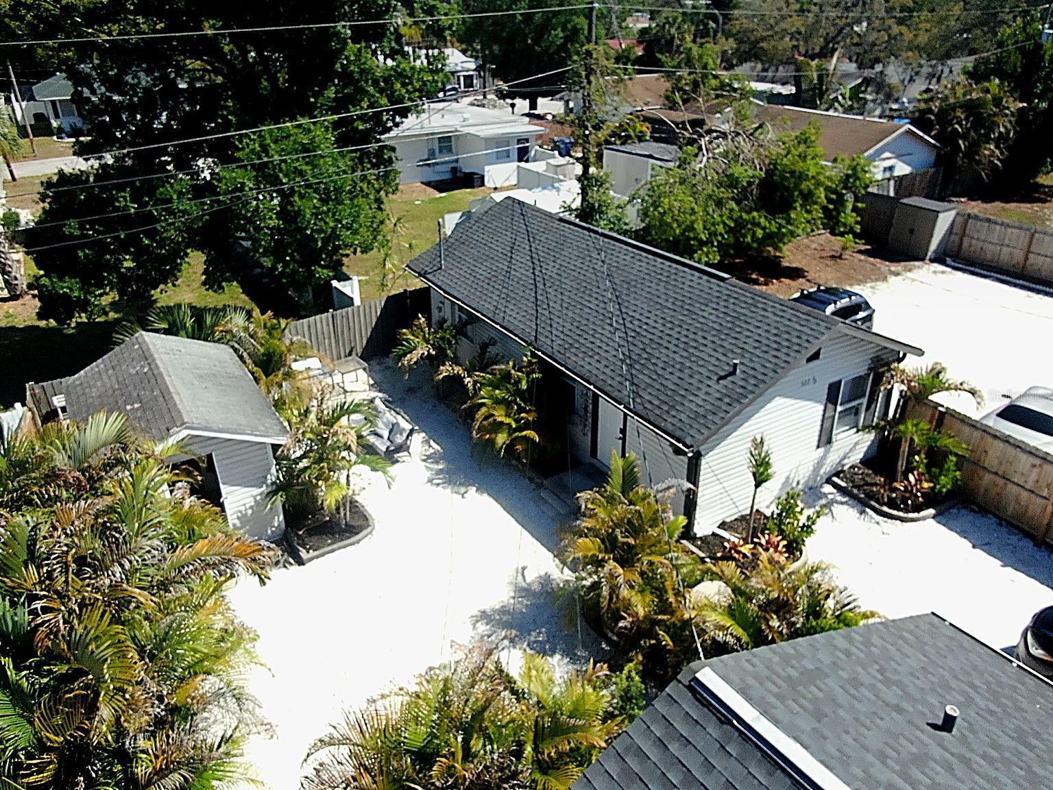 Image 6 of 27 For 522 Rosery Road Nw