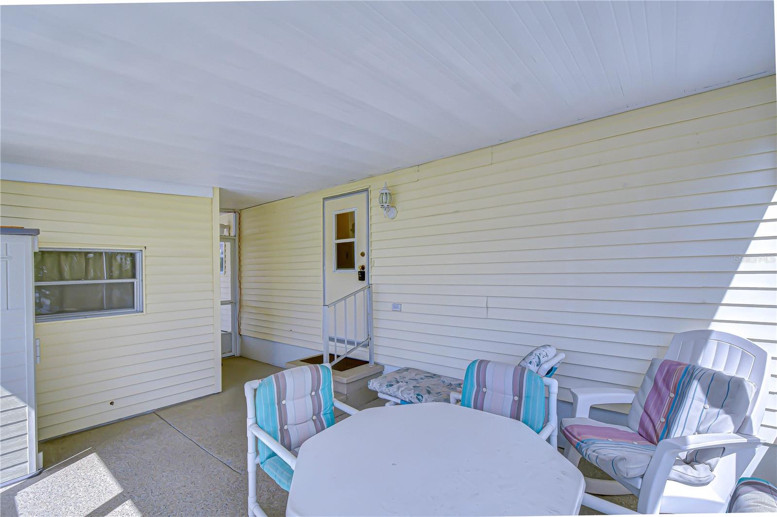 Image 30 of 48 For 38634 Lansing Avenue