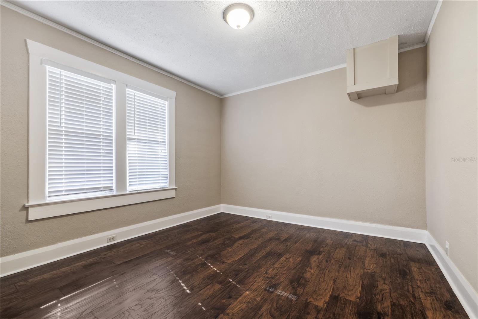 Image 11 of 21 For 1209 Ida Street