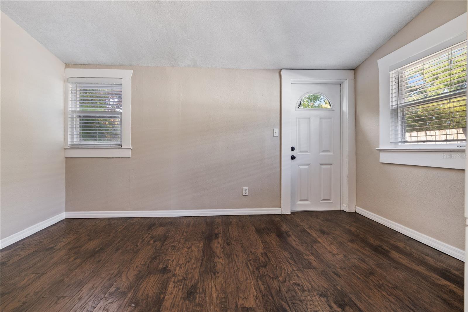 Image 15 of 21 For 1209 Ida Street