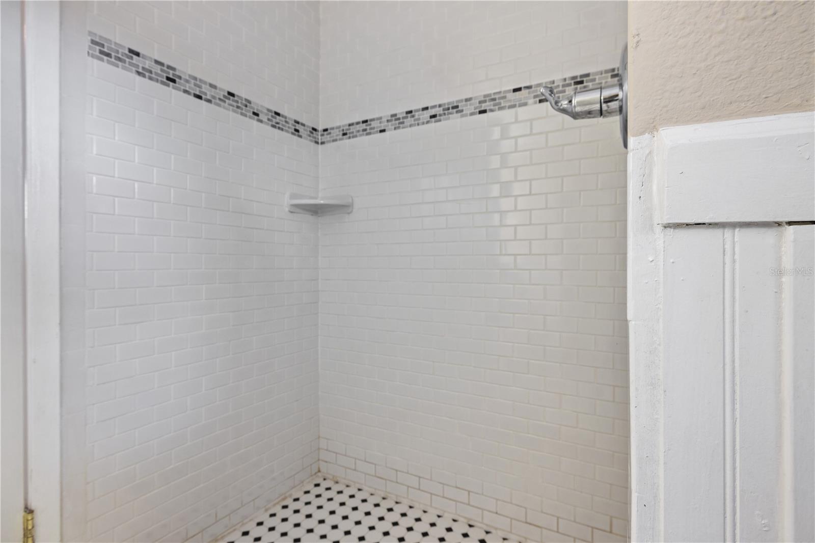 Image 17 of 21 For 1209 Ida Street