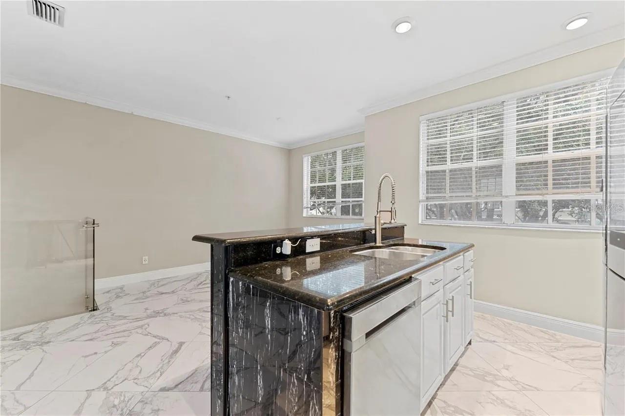 Image 11 of 33 For 1437 Harbour Walk Road