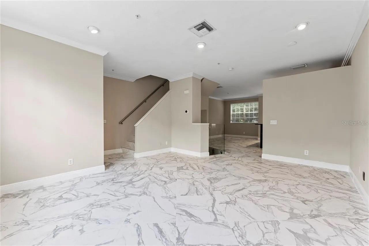 Image 18 of 33 For 1437 Harbour Walk Road