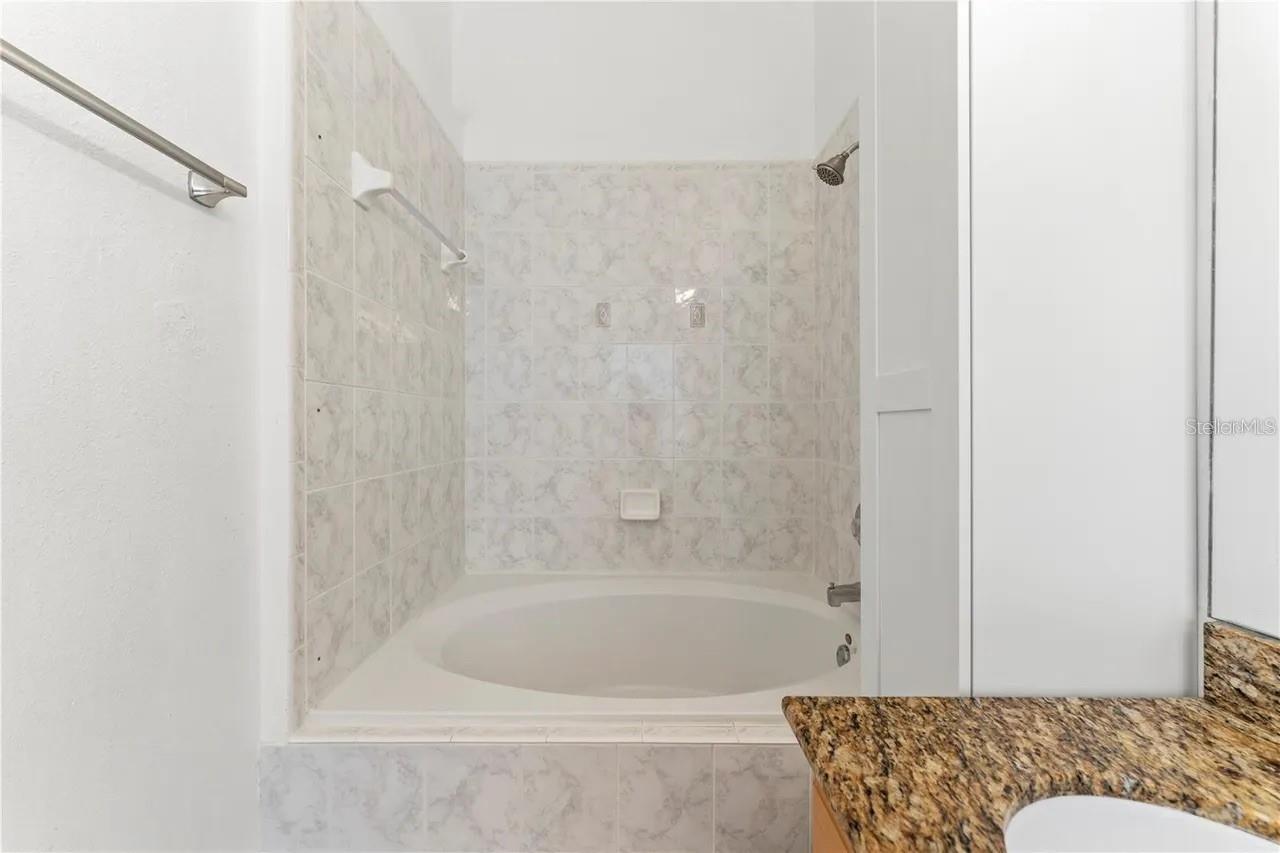 Image 20 of 33 For 1437 Harbour Walk Road