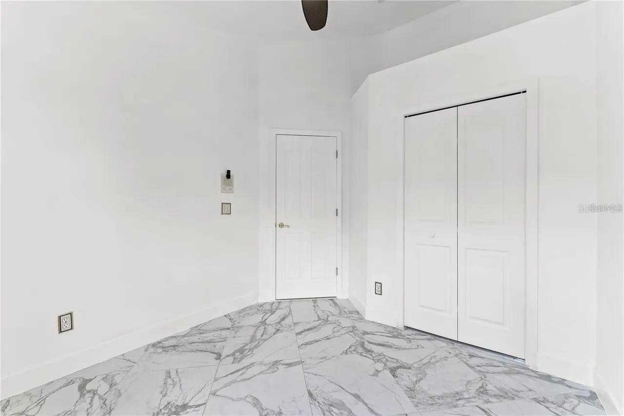 Image 22 of 33 For 1437 Harbour Walk Road