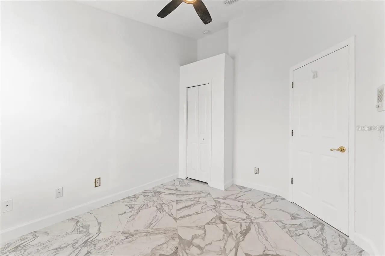 Image 27 of 33 For 1437 Harbour Walk Road