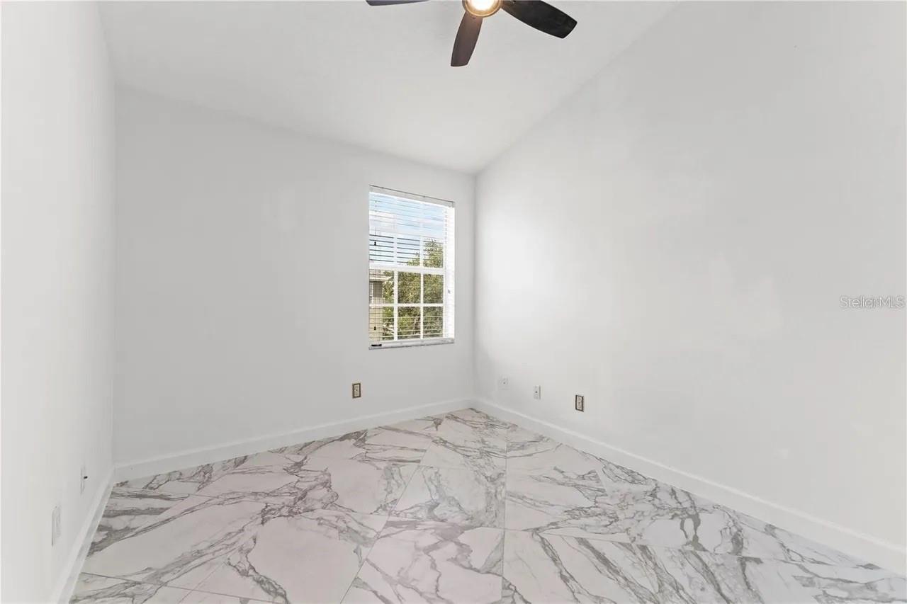 Image 30 of 33 For 1437 Harbour Walk Road