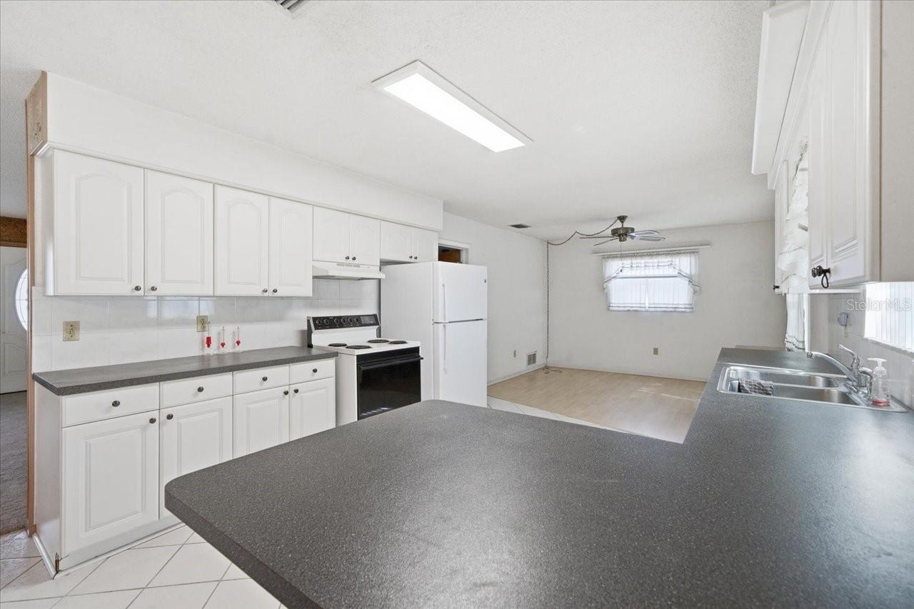 Image 11 of 34 For 140 Patlin Circle E