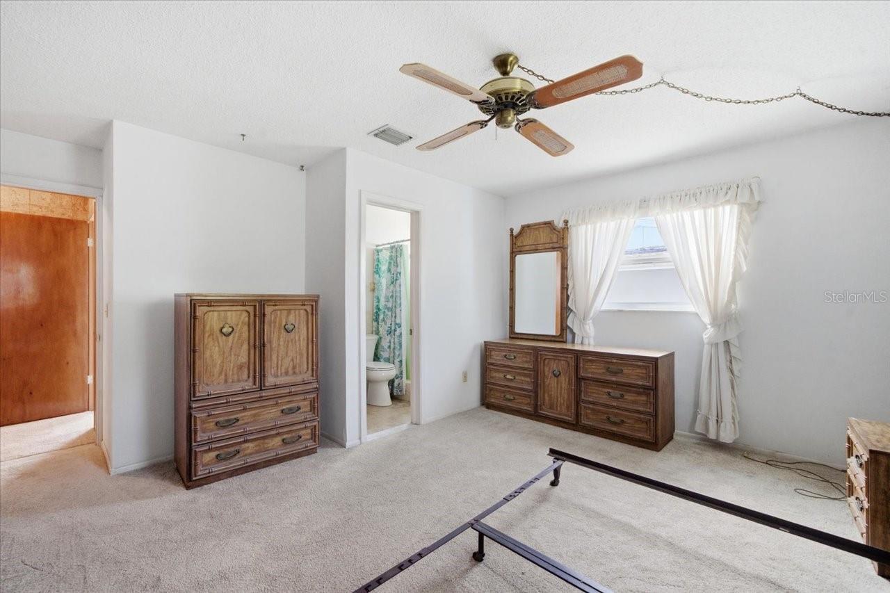 Image 24 of 34 For 140 Patlin Circle E