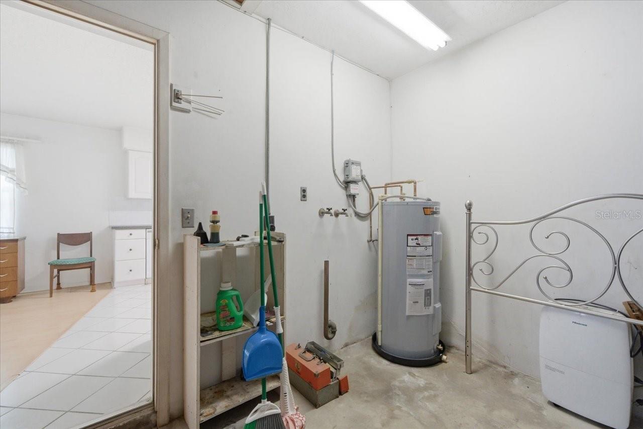 Image 30 of 34 For 140 Patlin Circle E