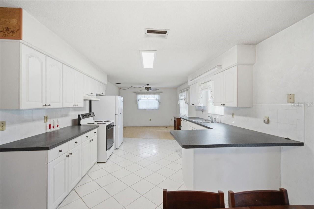 Image 9 of 34 For 140 Patlin Circle E