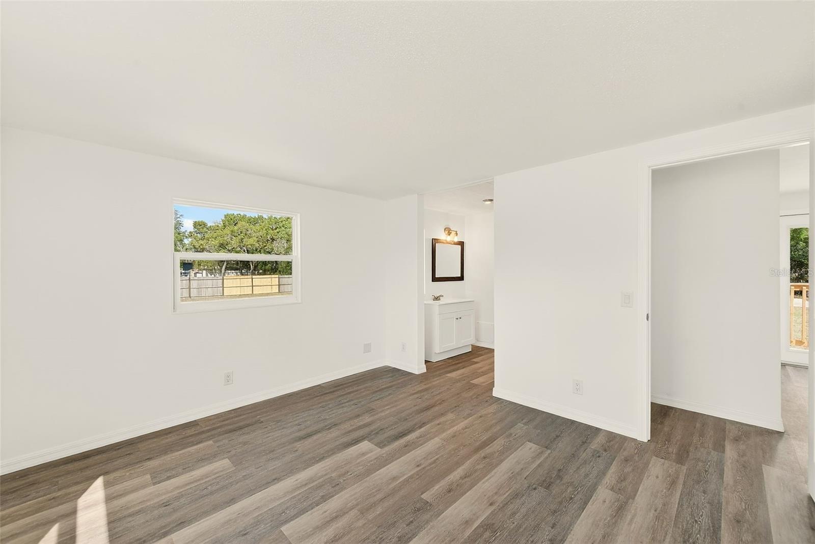 Image 16 of 38 For 10301 Hudson Avenue