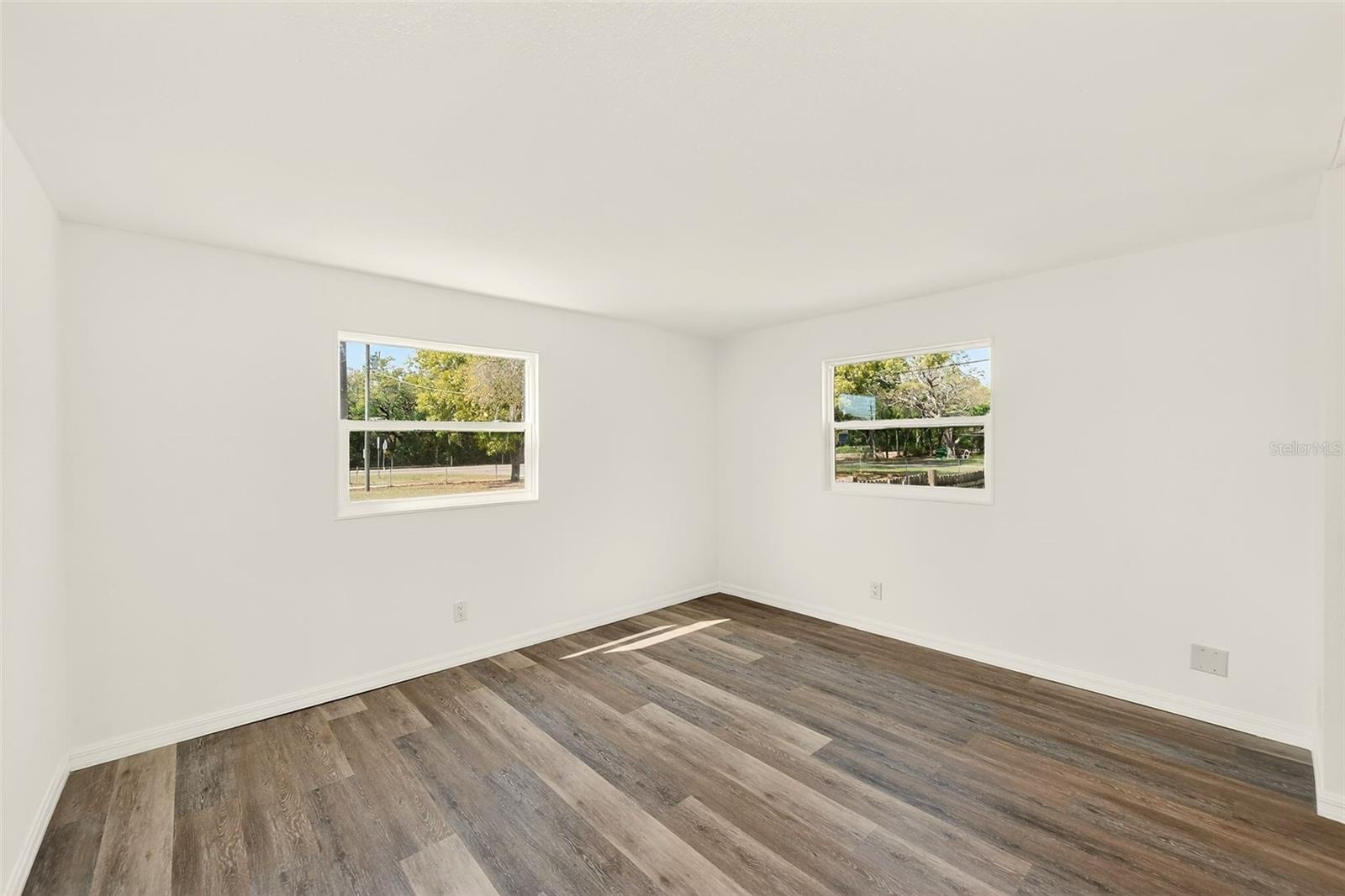 Image 20 of 38 For 10301 Hudson Avenue