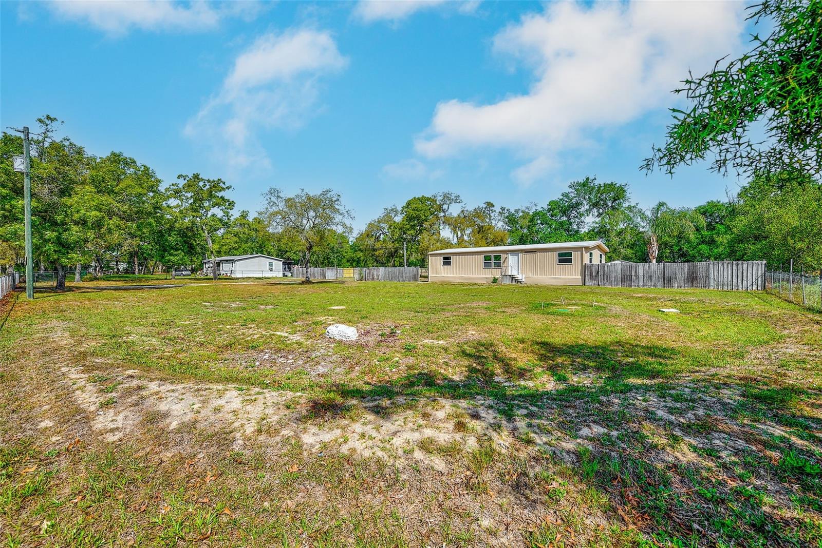 Image 24 of 38 For 10301 Hudson Avenue